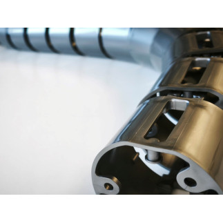 КАНАЛ ДЛЯ ПРОВОДОВ СТОЛА ГИБКИЙ COLOR DESK A-740 (МОД.2) СЕРЕБРЯНЫЙ МЕТАЛЛИК БЕЗ МЕТАЛЛИЧЕСКОГО ОСНОВАНИЯ 3